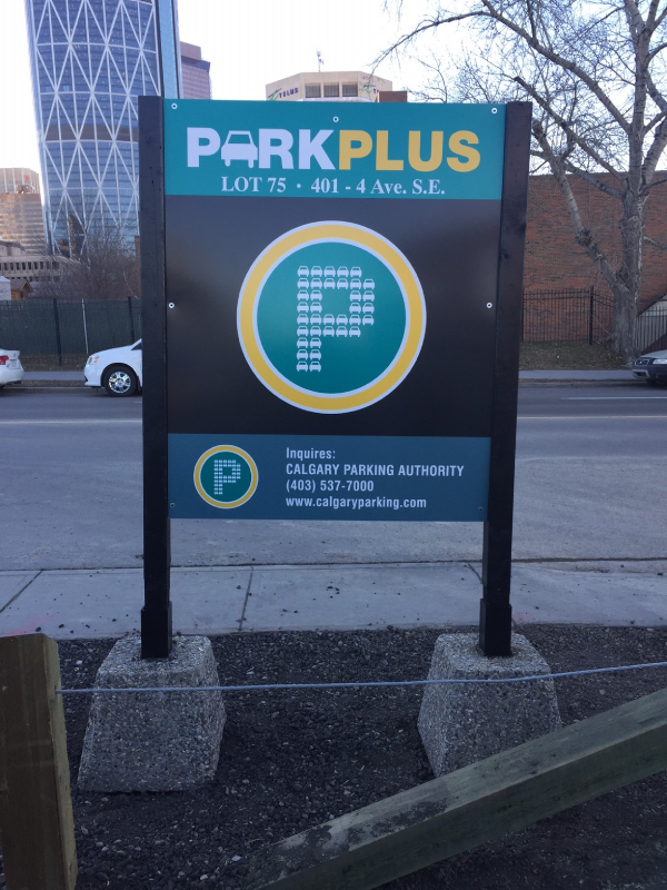 Monument / Pylon Signs